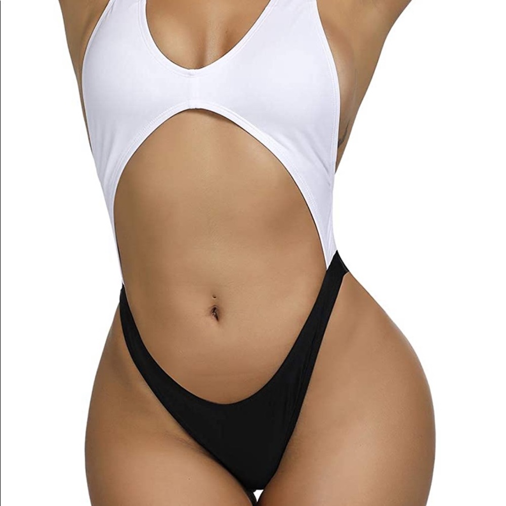 Sexy High Cut One-Piece Swimsuit